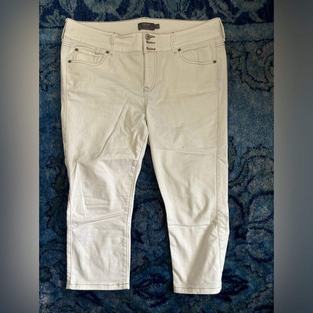 Torrid Crop jegging size 14. Used.